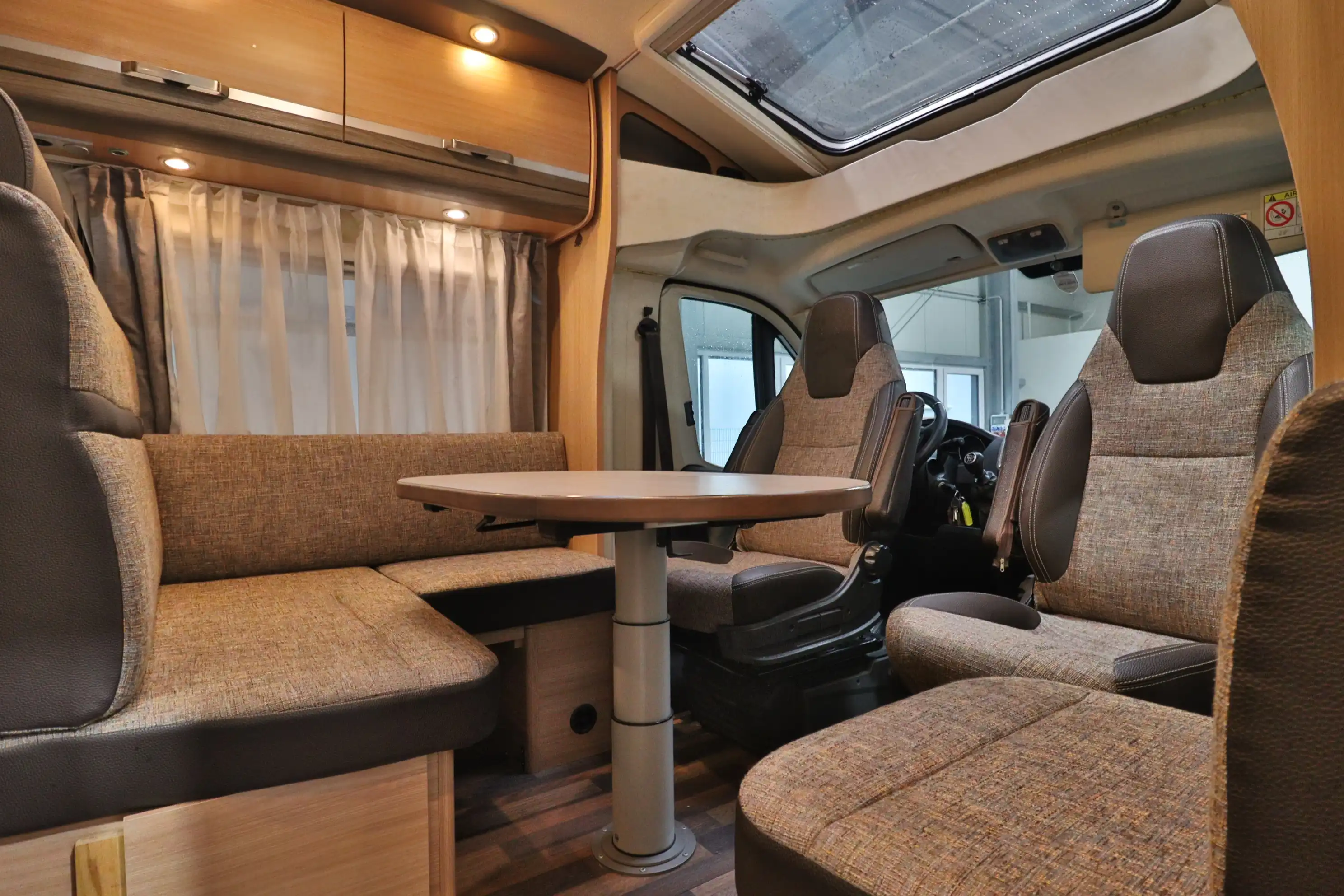 KNAUS Sky TI 700 MX Silver Selection